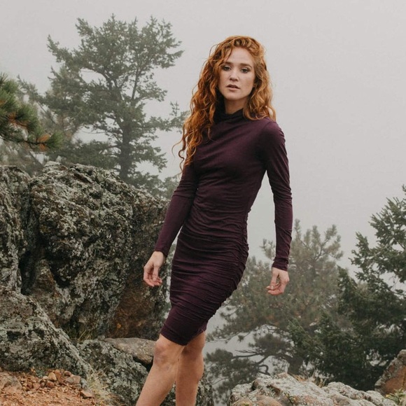 Velvet by Graham & Spencer black lightweight ruched turtleneck dress - size XS - Picture 1 of 4